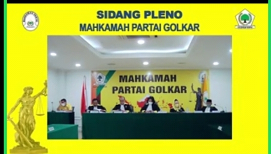 Sidang Pleno Mahkamah Partai Golkar