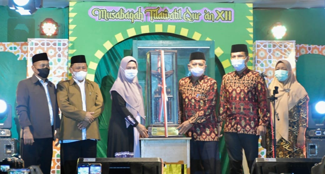 Tutup MTQ Ke-XI, Bupati Lutra: Semua Peserta Adalah Pemenang