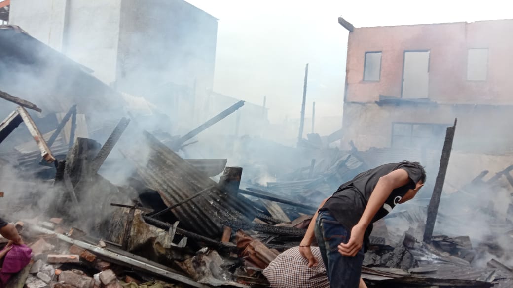 Kebakaran di Makassar, 9 Rumah Hangus Terbakar