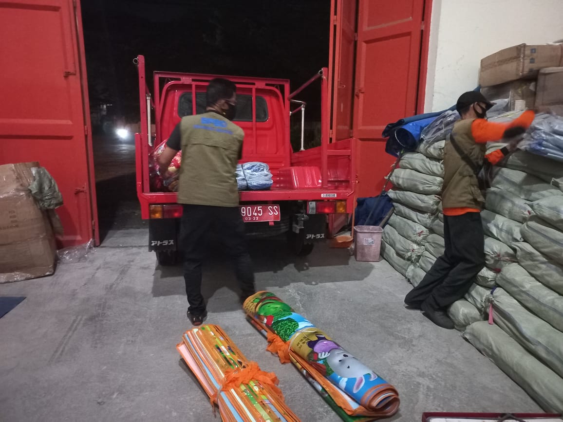 Pemerintah Provinsi Sulawesi Selatan telah menyalurkan bantuan logistik kepada korban terdampak kebakarab yang terjadi di Jalan Abubakar Lambogo, Makassar, Rabu 30 Maret 2022.
