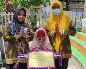 Penerima Sepeda dari Gubernur Sulsel dan Ketua TP-PKK Sulsel