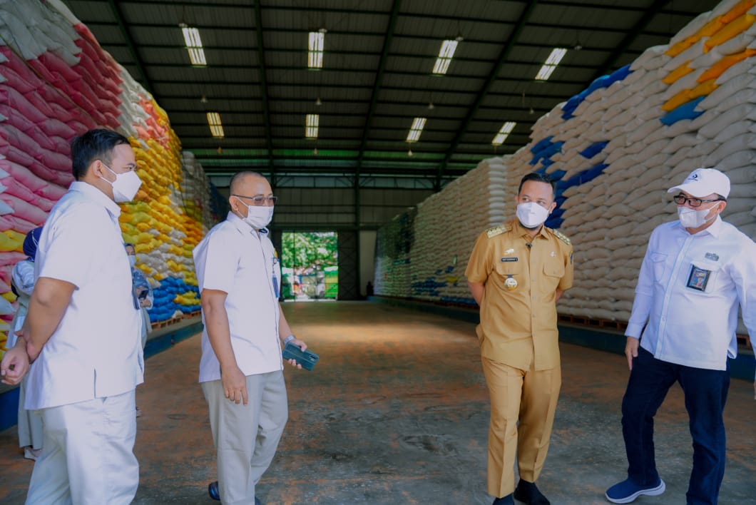 50% Beras Petani Sulsel Suplai Kebutuhan Bulog Secara Nasional