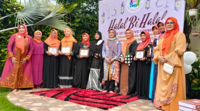 Dewan Pembina FCC Sulsel, Lies F Nurdin, Erna Taufan Pawe, Ketua FCC Sulsel, Andi Ochi Alepuddin, Dewan Penasehat FCC, Prof Dwia dan seluruh hadirin lainnya.