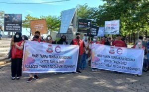 Duta Siswa KTR Kota Makassar suarakan bahaya dampak rokok, di Hari Tanpa Tembakau Sedunia (HTTS).