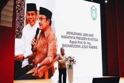 Wali Kota Parepare, H.M Taufan Pawe saat menghadiri mengenang 1000 hari wafatnya Prof. Ing BJ Habibie, di Gedung Perpustakaan Nasional, Jakarta, Sabtu 25 Juni 2022.