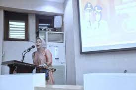 Wakil Wali Kota Makassar Fatmawati Rusdi bahas soal emansipasi wanita di acara kajian DWP Kota Makassar.