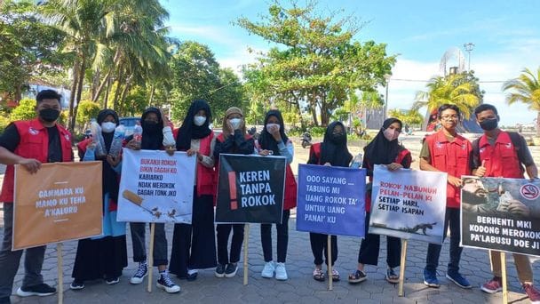 Dinas Kesehatan Kota Makassar melibatkan Kader Posbindu dalam mensosialisasikan upaya pencegahan pada penyakit Hipertensi.