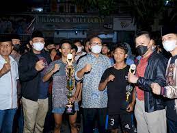 Wali Kota Makassar, Moh Ramdhan Pomanto (Danny Pomanto) mengajak anak muda di Kota Makassar mengikuti event Lantang Banggia Street Race 2022.