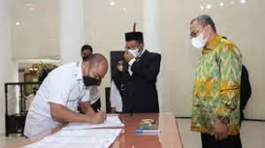 Wali Kota Makassar, Moh Ramdhan Pomanto, pada penandatanganan pernyataan komitmen bersama pelaksanaan anggaran DAK fisik dan DAK nonfisik Kota Makassar 2022 antara Kanwil Ditjen Perbendaharaan Provinsi Sulsel dan Pemkot Makassar.
