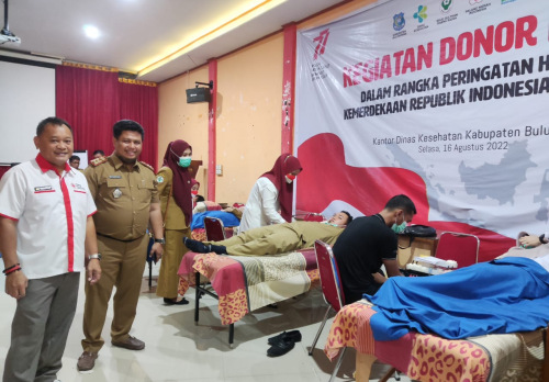 emerintah Kabupaten Bulukumba maknai Hari Ulang Tahun (HUT) Republik Indonesia (RI) ke 77 tahun dengan aksi donor darah.