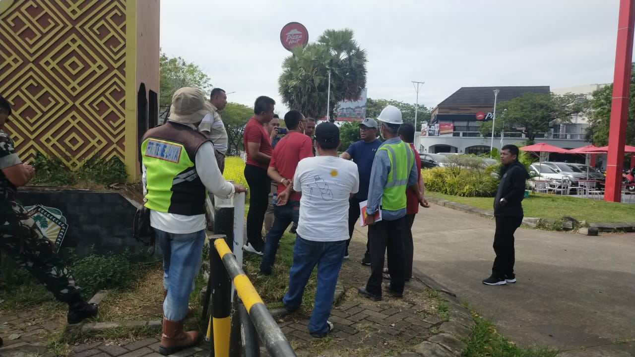 Dinas Pekerjaan Umum dan Tata Ruang (PUTR) Provinsi Sulawesi Selatan mengajak masyarakat untuk mendukung kelancaran penanganan jalan yang saat ini dikerjakan.