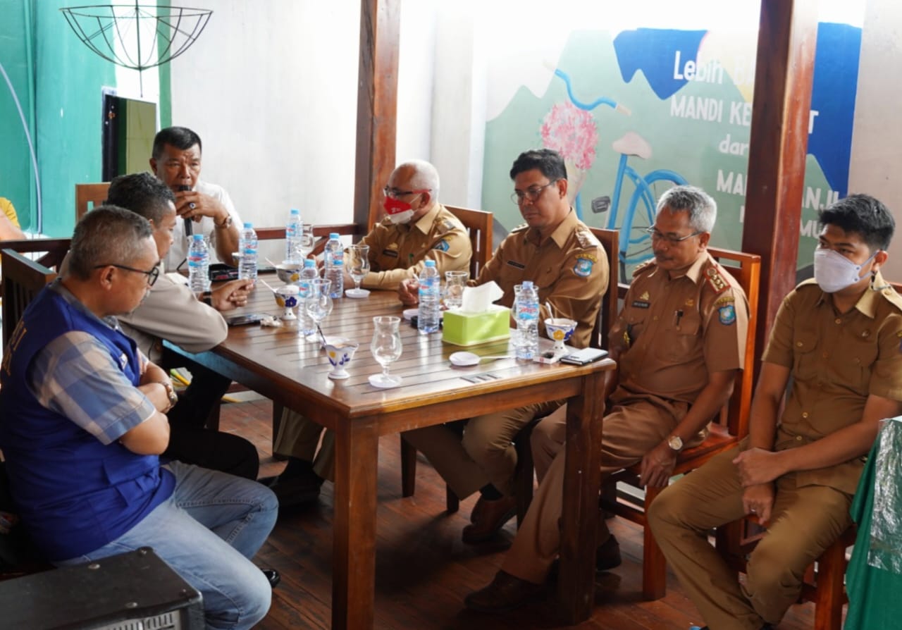 emerintah Kabupaten (Pemkab) Bulukumba melakukan pertemuan dengan perwakilan nelayan Bantaeng.