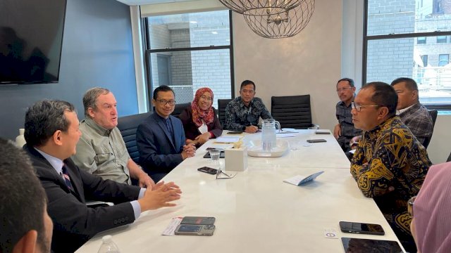Wali Kota Makassar, Moh Ramdhan "Danny" Pomanto berkunjung ke Amerika Serikat memenuhi undangan dari National Science Foundation dan U.S. Departemen of State di Washington.