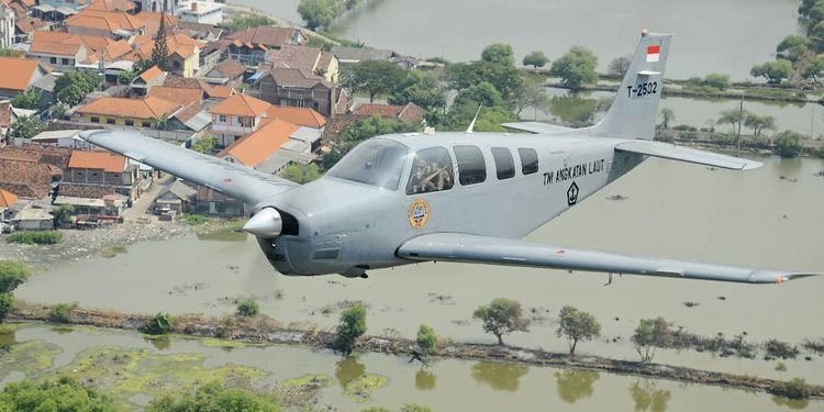 Kepala Dinas Penerangan Angkatan Laut Laksamana Pertama, Julius Widjojono mengaku, berdasarkan hasil pencarian di selat Madura, pesawat latih TNI AL telah ditemukan titik jatuhnya.