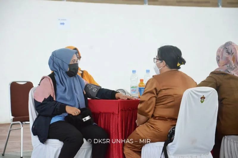 Ketua Tim Penggerak PKK Kota Makassar, Indira Yusuf Ismail mengingatkan betapa pentingnya pelaksanaan imunisasi pada anak.