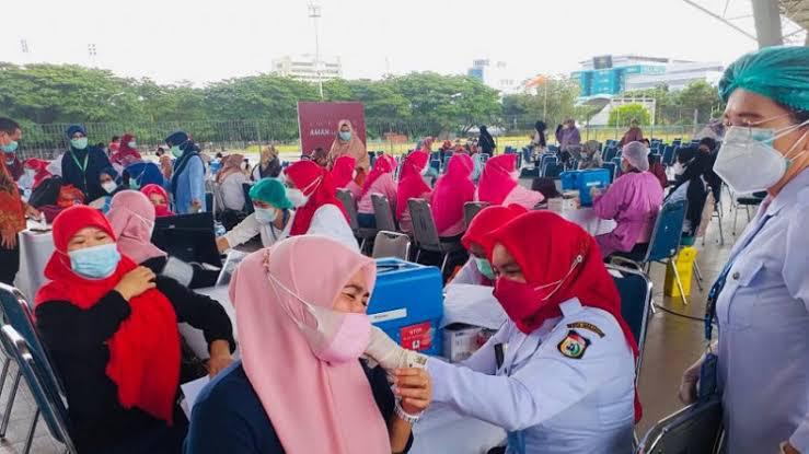 Dinas Kesehatan (Dinkes) Kota Makassar memulai menerapkan vaksinasi dengan sistem multidose. Pihaknya meminta agar 47 Puskesmas memberikan edukasi ke masyakarat perihal sistem itu.