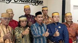 Para lembaga adat passereanta kerajaan Islam kembar Gowa Tallo diterima Ketua DPRD Kota Makassar