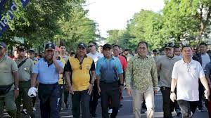 Dalam rangka memperingati Hari Ulang Tahun (HUT) Bhayangkara ke -76. Kepolisian Daerah Sulawesi Selatan mengadakan jalan santai bersama.