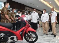 Pemerintah Ingin Percepat Konversi Motor BBM ke Motor Listrik