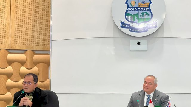 Wali Kota Makassar, Moh. Ramdhan “Danny” Pomanto melakukan pertemuan dengan Wali Kota Gold Coast di Counsul Chambers City of Gold Coast, Australia