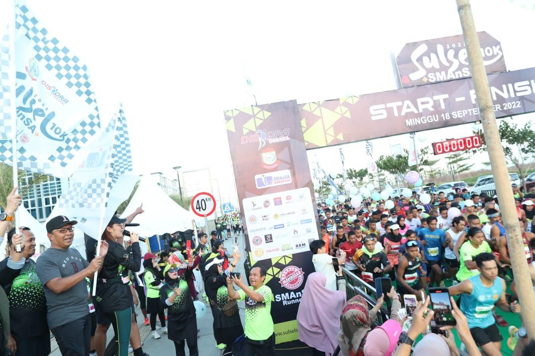 Wali Kota Makassar, Moh Ramdhan "Danny" Pomanto ajak seluruh peserta Sulsel SMANSA 10K 2022 sama-sama kembangkan olahraga.