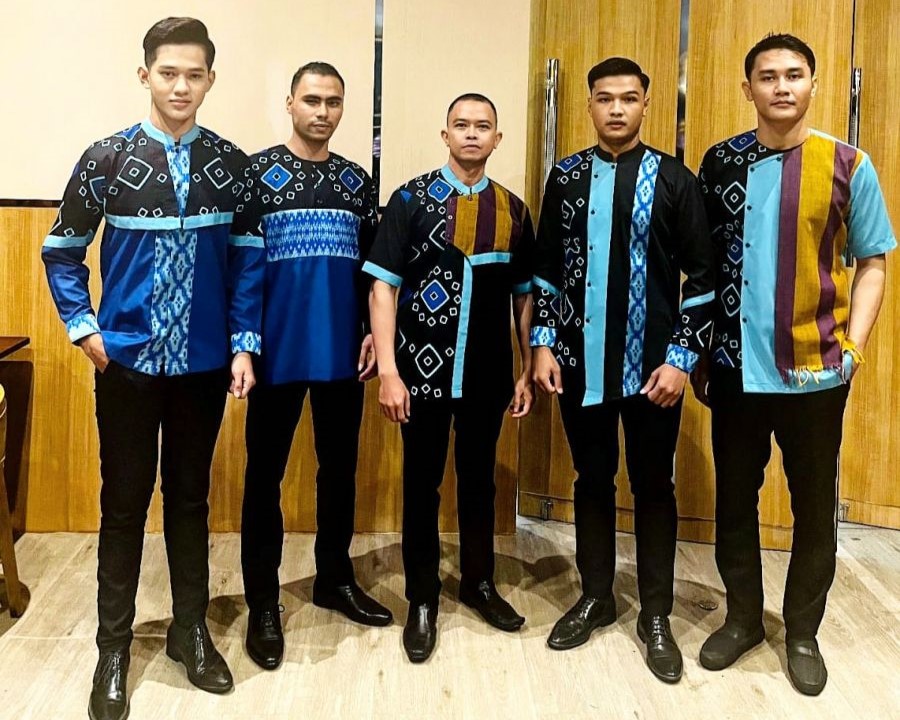 Batik Rongkong Motif Bua Kalebu Tampil di Fashion Show Bertema The Elegance of Batik Sulawesi