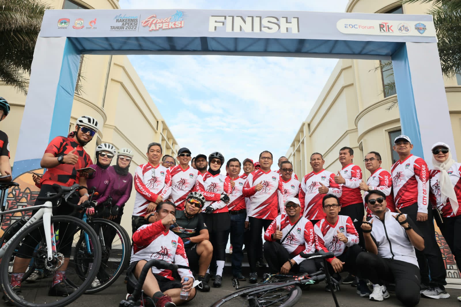 Gowes Bersama Peserta APEKSI, Danny Pomanto Kenalkan Kota Makassar