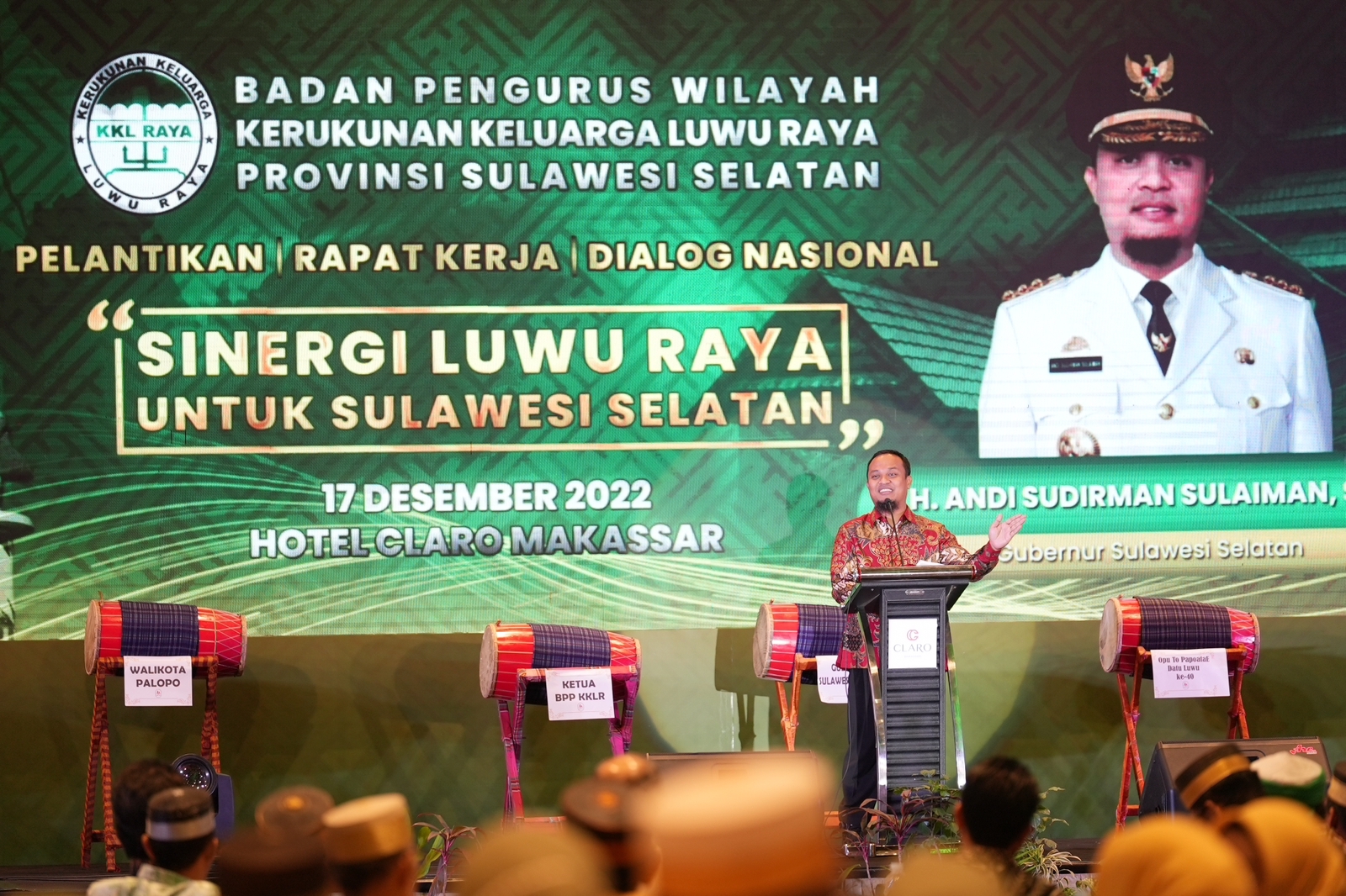 Pelantikan dan Rapat Kerja Badan Pengurus Wilayah Kerukunan Keluarga Luwu Raya Provinsi Sulsel Periode 2022-2027 di Hotel Claro, Sabtu (17/12/2022).