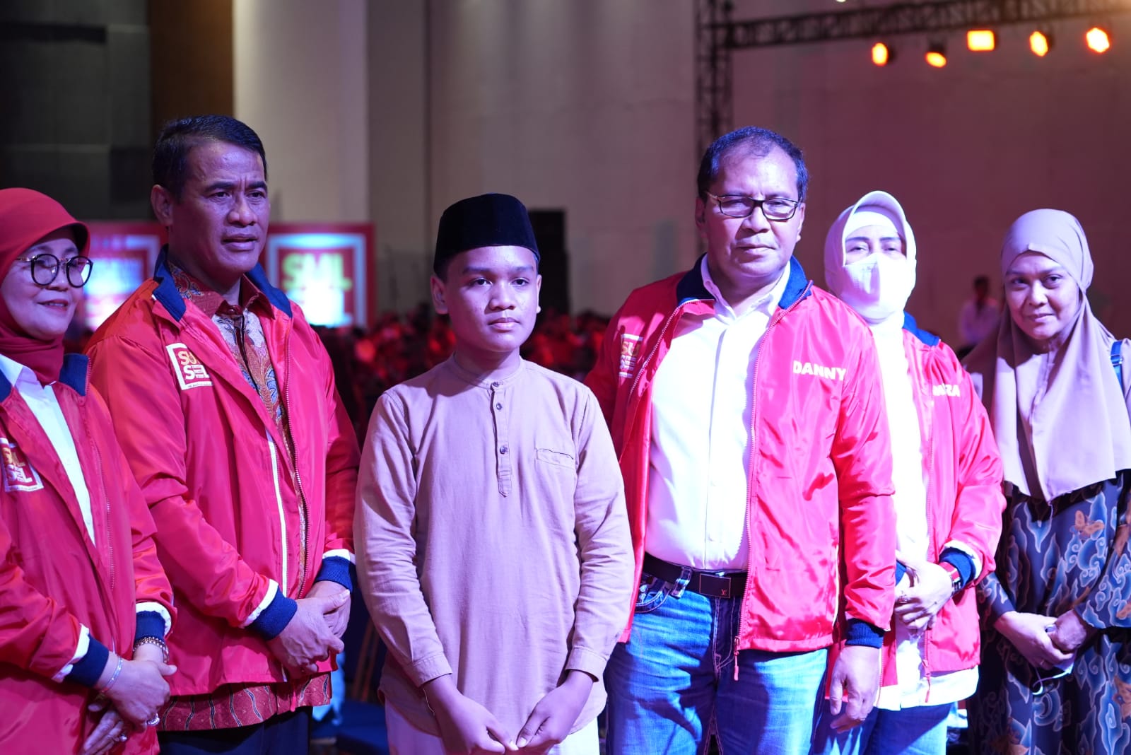 IKA UNHAS Beri Beasiswa Anak Korban Meninggal Insiden Tarik Tambang
