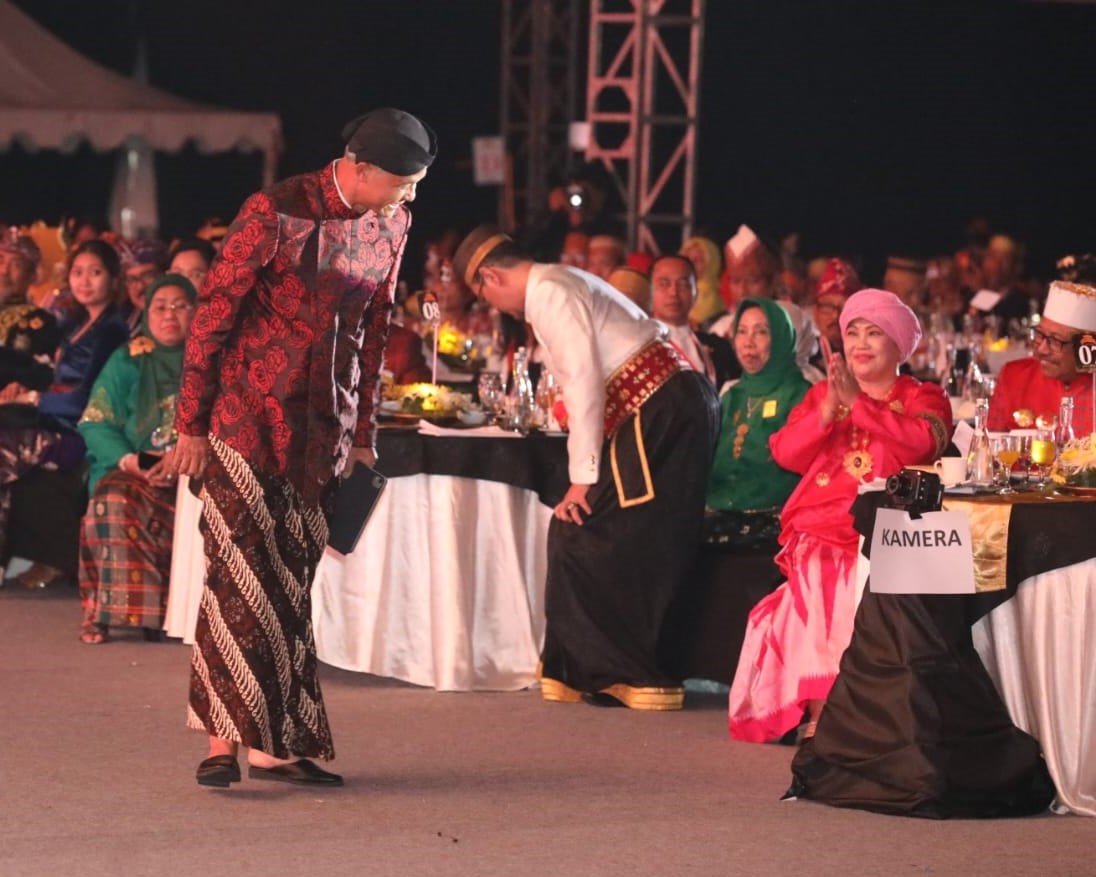 Festival Adat Budaya Nusantara ke-II di Kawasan Candi Borobudur, Magelang, Jawa Tengah.
