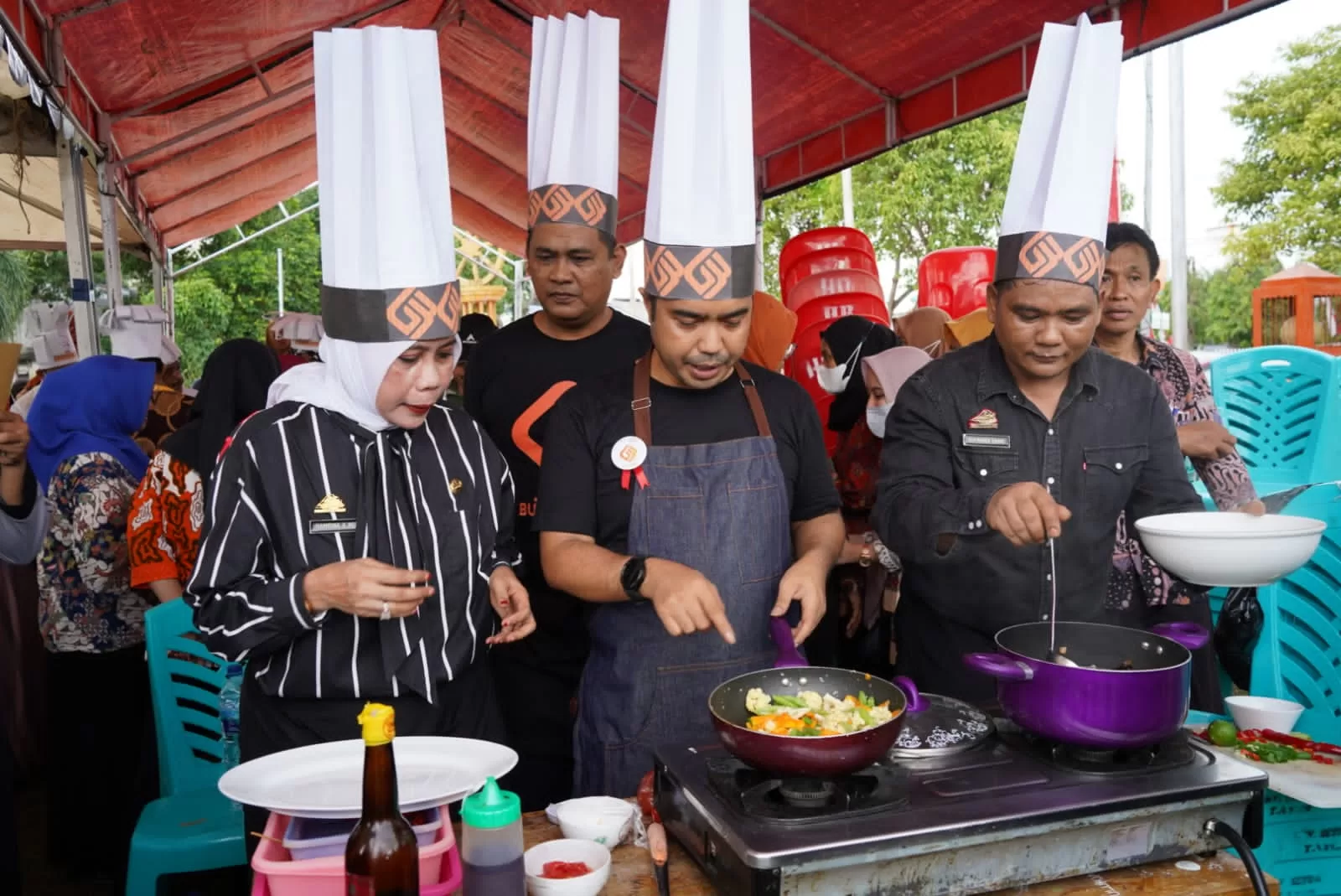 Jelang Hari Jadi Bulukumba, Para Kadis Ikut Lomba Memasak