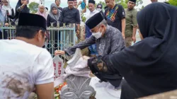 Lepas Jenazah Megawati Pawe, Taufan Pawe: Selamat Jalan Kaka