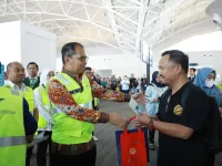 Danny Pomanto Launching Headrest Cover Makassar Kota Makan Enak, Pisang Ijo Menu Perdana