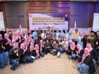 Pj Gubernur Sulsel Prof Fadjry Djufry Support Mubes Ke-III IKA SMAN 4 Makassar