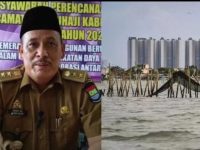 Kepala Desa Kohod, Arsin bin Sanip.