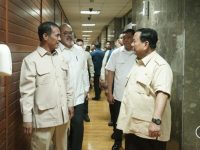 Presiden RI Prabowo Subianto saat bersama Menteri Pertanian Andi Amran Sulaiman.
