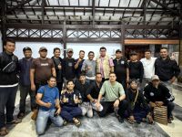 Pj Wali Kota Parepare, Abdul Hayat Gani, menggelar kompetisi domino bersama insan Pers Parepare pada Sabtu malam, 8 Februari 2025, di Rumah Jabatan Wali Kota Parepare.