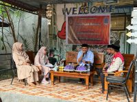 Silaturahmi yang dirangkaikan buka puasa bersama ini turut dihadiri Kepala Balai Besar Beternier Maros Agustia Maros (Koordinator Pendukung Program Swasembada Pangan Sulsel), Agustia, dan Ketua Perhiptami Bantaeng, Adi Akbar.