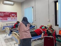 Karyawan Huadi group kompak ikut donor darah