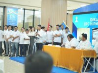 Ketua Umum BPD HIPMI Sulsel, Andi Amar Ma’ruf Sulaiman saat memimpin Rapat Badan Pengurus Lengkap BPD HIPMI Susel, di AAS Building.