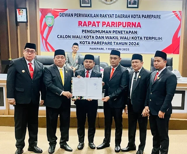 Dewan Perwakilan Rakyat Daerah (DPRD) Kota Parepare menggelar rapat paripurna pengumuman penetapan Walikota dan Wakil Walikota terpilih untuk periode 2025-2030 pada Jumat 7 februari 2025
