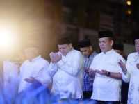 Wali Kota Makassar Munafri Arifuddin bersama Wakil Wali Kota Makassar, Aliyah Mustika Ilham, Ketua TP PKK Kota Makassar, Melinda Aksa, jajaran Pemkot Makassar, Forkopimda Makassar.
