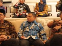 Wali Kota Parepare, Tasming Hamid menghadiri kegiatan High Level Meeting TPID di Kantor Gubernur Sulawesi Selatan