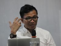 Usman Hamid, berusaha menyoroti prajurit Tentara Nasional Indonesia aktif yang menduduki jabatan sipil, dan itu melanggar ketentuan undang-undang. Apa mungkin TNI kebal hukum?