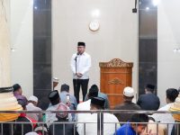 Anggota Komisi II DPR RI Taufan Pawe memanfaatkan momen Safari Ramadan untuk kembali bersilaturahmi dengan masyarakat Parepare, khususnya di Kecamatan Bacukiki.