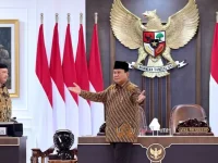 Menteri Sekretaris Negara (Mensesneg) Prasetyo Hadi mengatakan bahwa Prabowo memberikan perhatian serius terhadap permasalahan ini dan meminta solusi konkret untuk para pekerja yang terdampak.
