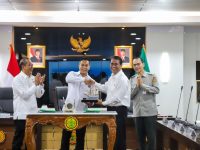 Ketua Umum Kamar Dagang dan Industri (Kadin) Indonesia, Anindya Bakrie, menegaskan kesiapan Kadin untuk berkolaborasi dengan Kementerian Pertanian (Kementan) dalam memperkuat ekosistem pertanian guna mewujudkan cita-cita swasembada pangan nasional.