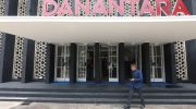 Badan Pengelola Investasi Daya Anagata Nusantara (BPI Danantara) berhasil mengamankan komitmen pendanaan senilai USD 10 miliar atau sekitar Rp163 triliun dari sejumlah bank internasional.