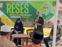 Anggota DPRD Makassar, Hj Umiyati menggelar reses kedua masa sidang kedua tahun sidang 2024/2025 di Jalan Perumnas Antang 1, Kelurahan Manggala, Kecamatan Manggala, Kamis (13/3/2025).