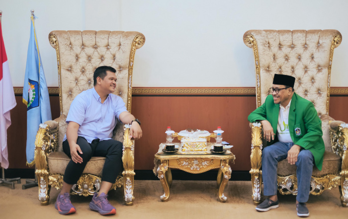 Bupati Kabupaten Bantaeng, Uji Nurdin saat menerima Rektor UMI, Prof. Hambali Thalib, di Rujab Bupati Bantaeng.